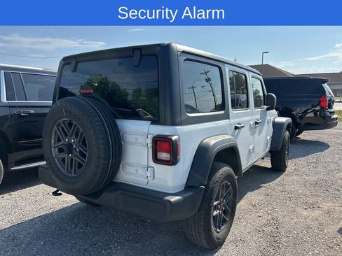 Used 2025 Jeep Wrangler Unlimited Sport AWD/4WD image 7