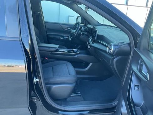 Used 2025 Chevrolet Equinox LT AWD/4WD image 30