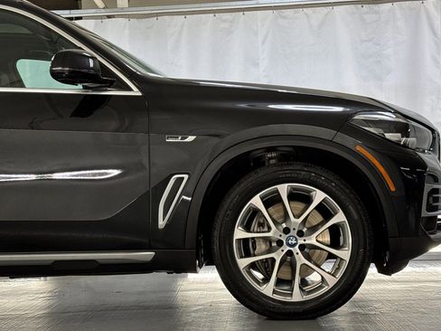 Used 2023 BMW X5 xDrive45e w/ Climate Comfort Package image 22