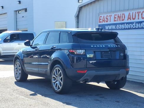 Used 2017 Land Rover Range Rover Evoque SE AWD/4WD image 3