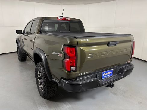 Used 2025 Chevrolet Colorado ZR2 AWD/4WD image 6