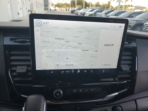 Used 2023 Ford Transit 350 XLT image 10