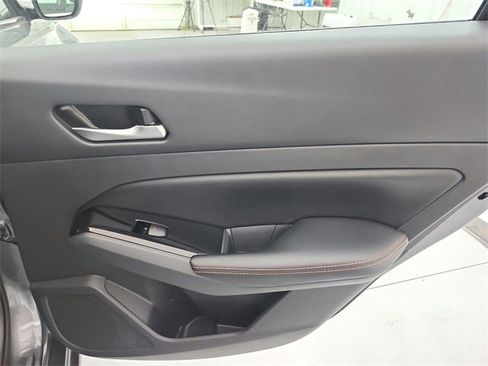 Used 2025 Nissan Altima 2.5 SR image 38