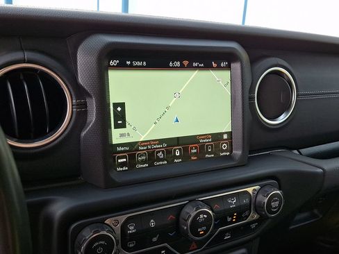 Used 2023 Jeep Wrangler Unlimited Sahara w/ Cold Weather Group AWD/4WD image 17