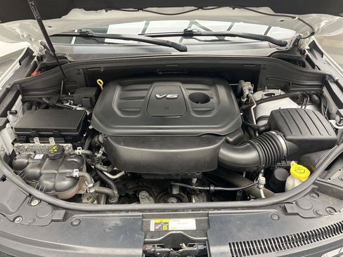 Used 2019 Jeep Grand Cherokee Altitude AWD/4WD image 28