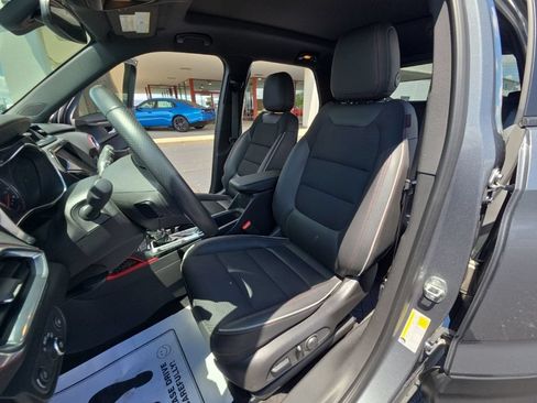 Used 2021 Chevrolet TrailBlazer RS w/ Sun and Liftgate Package AWD/4WD image 32