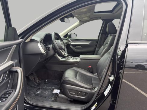 Used 2025 MAZDA CX-90 3.3 Turbo w/ Preferred Package AWD/4WD image 11