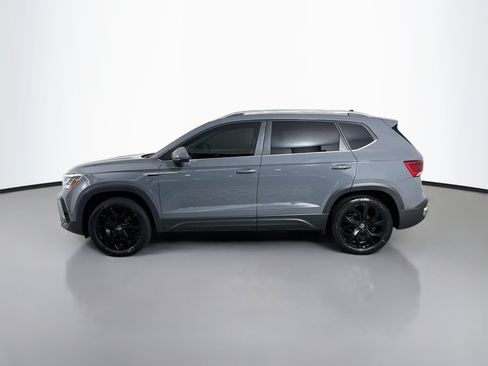 Used 2023 Volkswagen Taos SEL AWD/4WD image 6