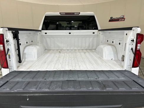 Used 2021 Chevrolet Silverado 1500 Custom RWD image 5