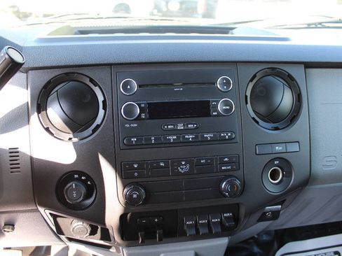 Used 2015 Ford F250 XL w/ Power Equipment Group AWD/4WD image 13