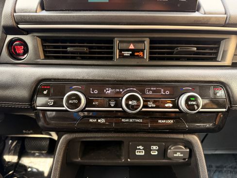 Used 2024 Honda Pilot EX-L image 33