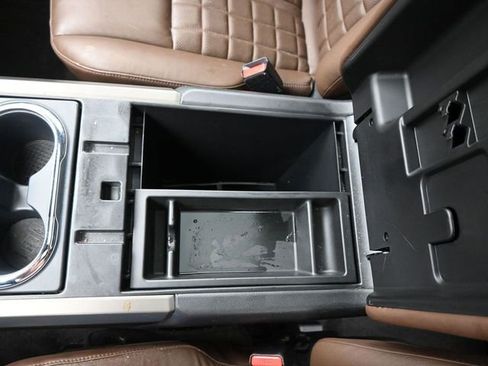 Used 2024 Nissan Titan Platinum Reserve w/ Moonroof Package image 32