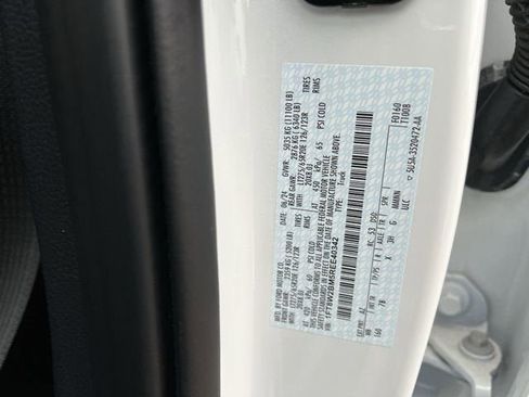 Used 2024 Ford F250 Platinum image 35