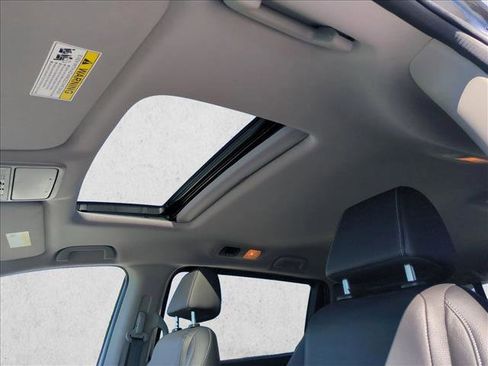 Used 2024 Honda Odyssey EX-L image 15