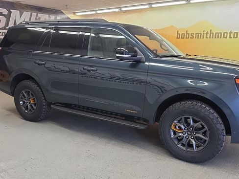Used 2025 Ford Expedition Tremor AWD/4WD image 21