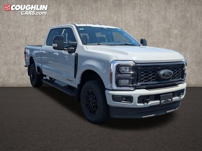 New 2026 Ford F250 Lariat w/ Black Appearance Package
