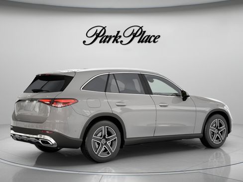 Used 2026 Mercedes-Benz GLC 300 4MATIC image 22
