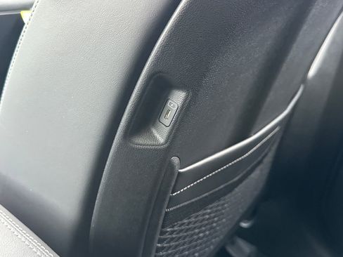 New 2026 Kia Sorento S w/ S Panoramic Sunroof Package image 15