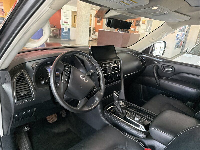 Used 2024 INFINITI QX80 Luxe AWD/4WD image 11