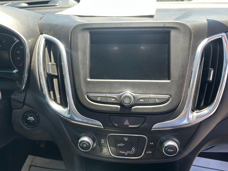 Used 2021 Chevrolet Equinox LT FWD image 12
