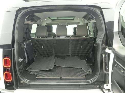 Used 2020 Land Rover Defender 110 HSE AWD/4WD image 21