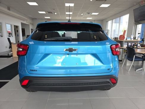 New 2026 Chevrolet Trax LT FWD image 5