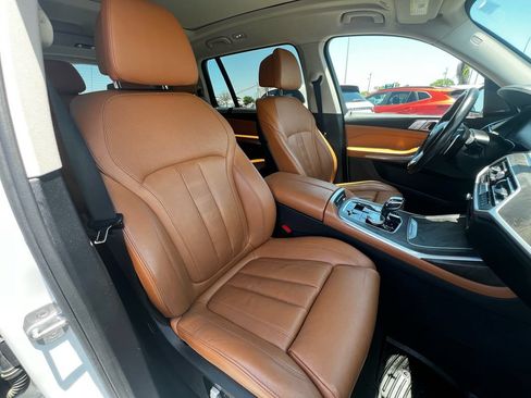 Used 2019 BMW X7 xDrive50i w/ Cold Weather Package AWD/4WD image 22