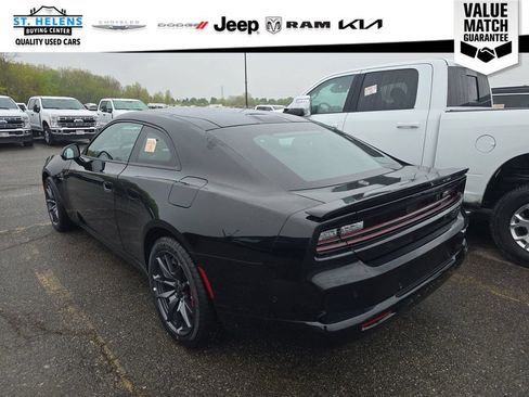 Used 2024 Dodge Charger Daytona Scat Pack w/ Plus Group AWD/4WD image 9
