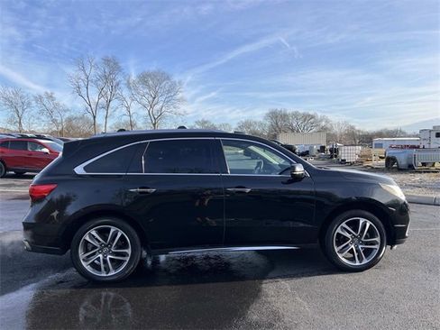 Used 2017 Acura MDX SH-AWD w/ Advance Package image 4