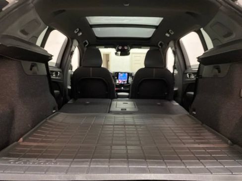 Used 2023 Volvo XC40 Recharge Ultimate AWD/4WD image 91