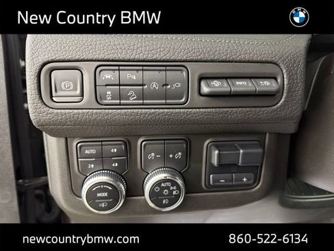 Used 2021 GMC Yukon Denali w/ Denali Ultimate Package AWD/4WD image 13