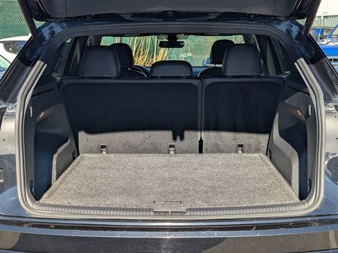 Used 2023 Volkswagen Atlas Cross Sport SEL R-Line image 21