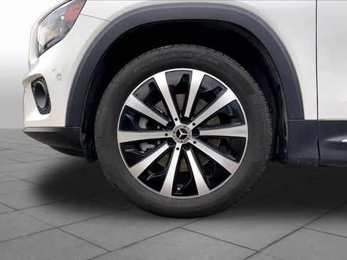 Used 2022 Mercedes-Benz GLB 250 image 10
