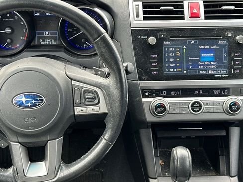 Used 2016 Subaru Outback 2.5i Limited AWD/4WD image 9