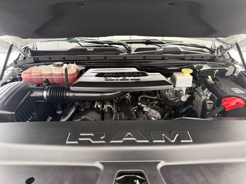 Used 2022 RAM 1500 Laramie AWD/4WD image 8