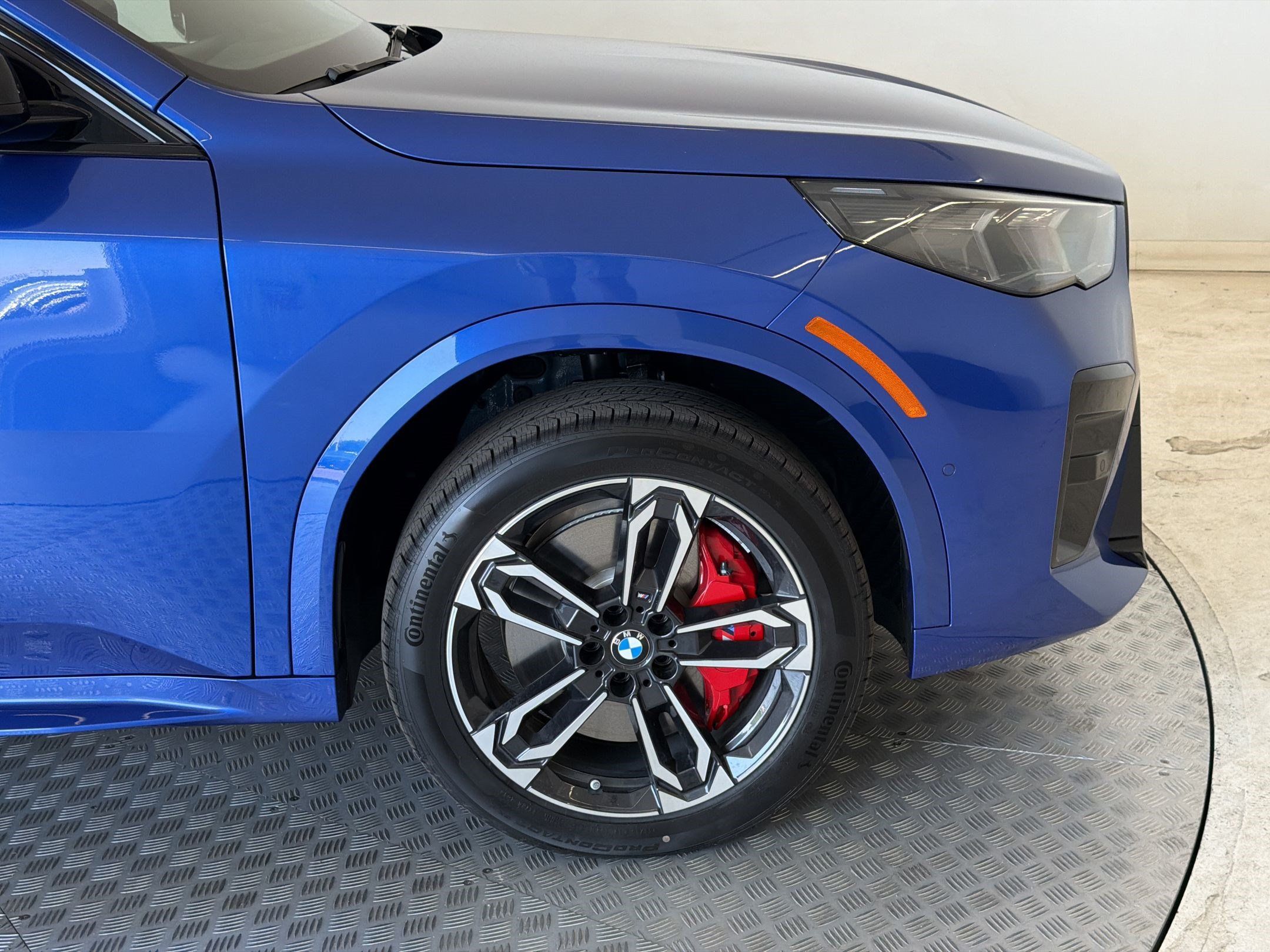 New 2026 BMW X2 xDrive28i w/ Technology Package AWD/4WD image 13