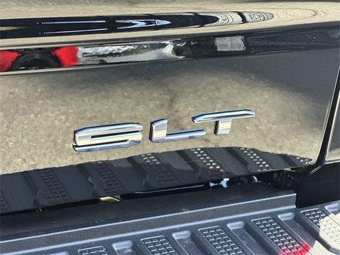 New 2026 GMC Sierra 1500 SLT w/ SLT Premium Plus Package image 27