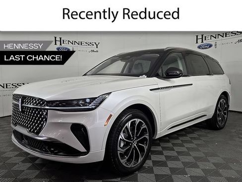 Used 2026 Lincoln Nautilus Reserve AWD/4WD image 1