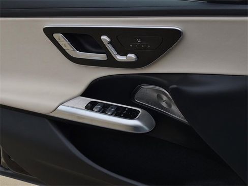 Certified 2025 Mercedes-Benz E 350 4MATIC Sedan image 24