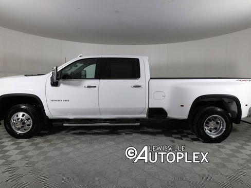 Used 2025 Chevrolet Silverado 3500 LTZ image 10