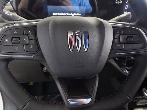 New 2026 Buick Envista Avenir image 17