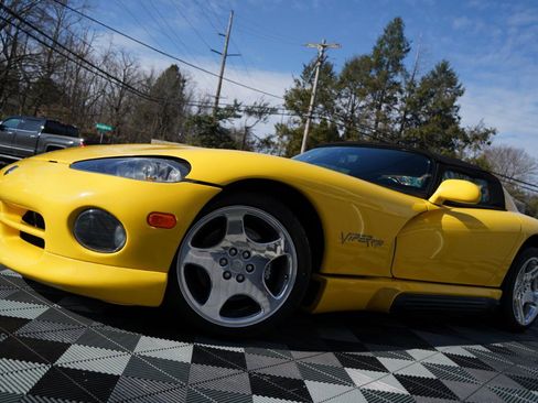 Used 1994 Dodge Viper RT/10 image 95