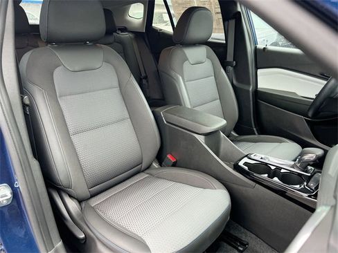 Used 2024 Chevrolet Trax LT w/ Driver Confidence Package image 26