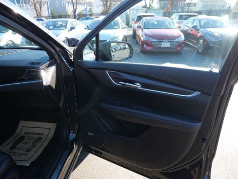 Used 2020 Cadillac XT6 Sport image 18