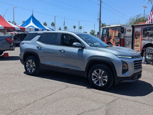 Used 2025 Chevrolet Equinox LT image 7