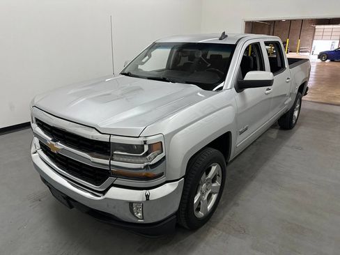 Used 2017 Chevrolet Silverado 1500 LT w/ Texas Edition RWD image 21