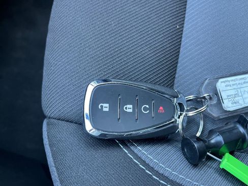 Used 2025 Chevrolet Blazer LT FWD image 21