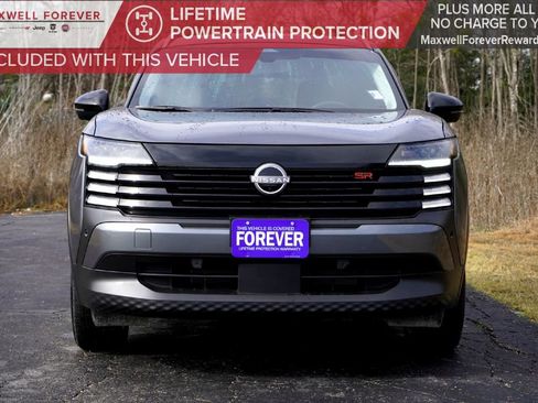 Used 2025 Nissan Kicks SR image 4