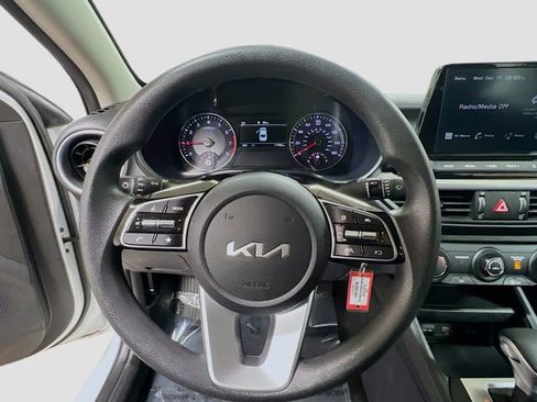 Certified 2023 Kia Forte LXS image 11