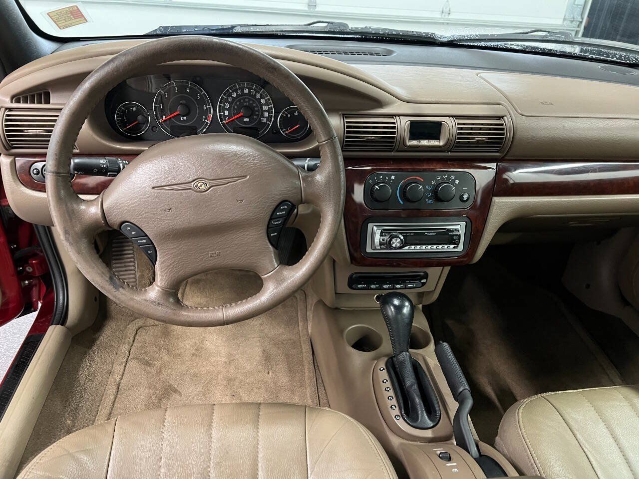 Used 2001 Chrysler Sebring LXi FWD image 8